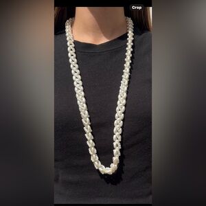 Elegant Pearl Necklace